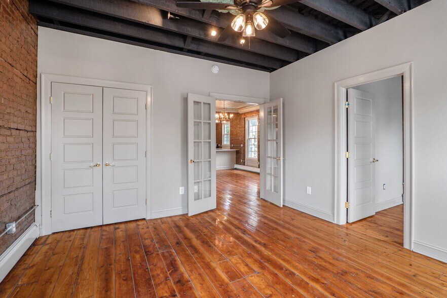 More Photos Of 462-470 2nd Ave, Troy Storefront Retail Residential For Sale