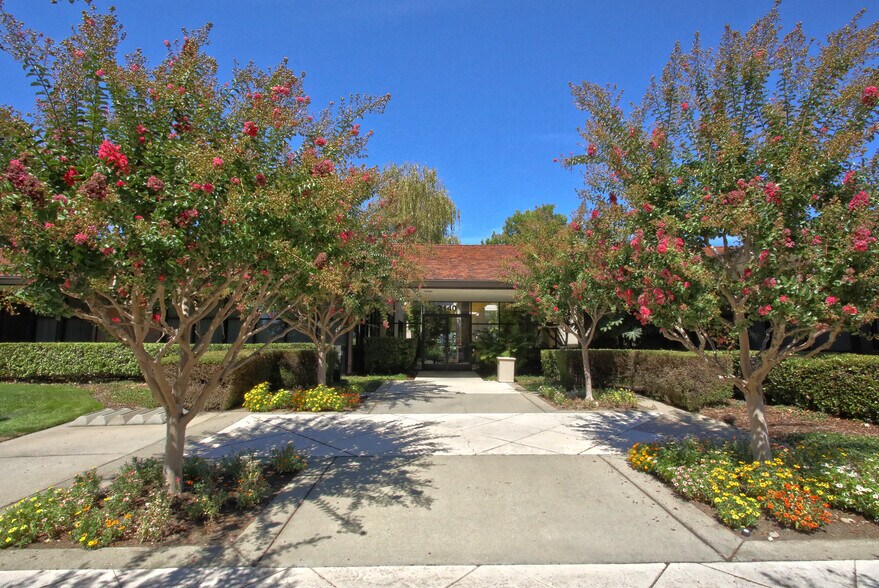More Photos Of 2140 Professional Dr, Roseville Office For Sale