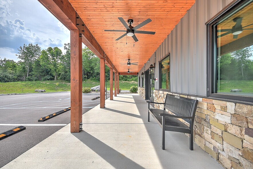 More Photos Of 915 Millennium Ct, Blountville Warehouse For Sale
