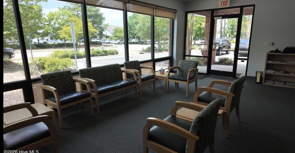 More Photos Of 2515 Delaney Ave, Wilmington Medical For Lease