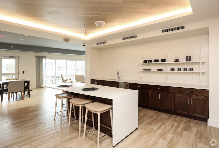 More Photos Of 11830 Sunrise Valley Dr, Reston Apartments For Lease