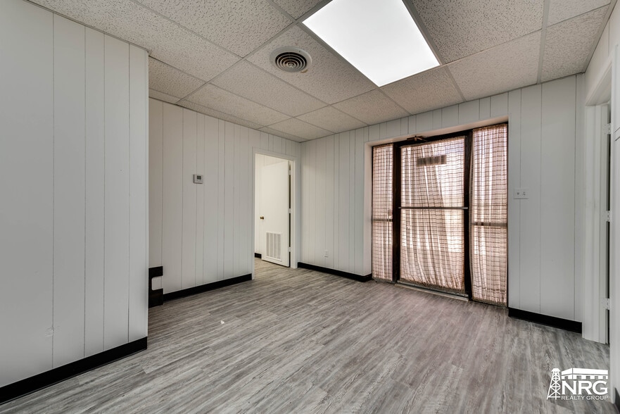 More Photos Of 13023 W County Road 123, Odessa Warehouse For Sale