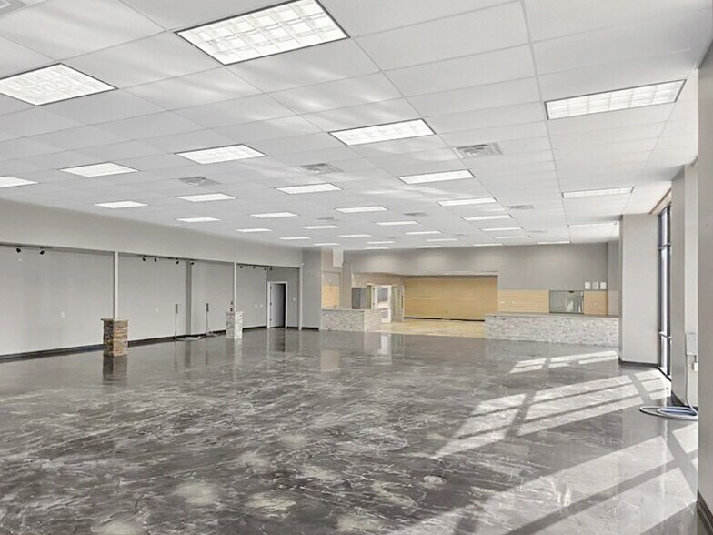 More Photos Of 18623 Kuykendahl Rd, Spring Auto Repair For Lease