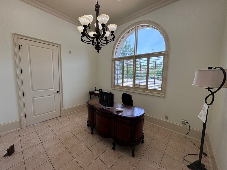 More Photos Of 1 Maida Vale Ct, Durham Office For Lease
