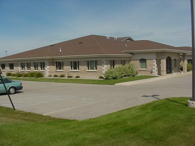 More Photos Of 3941 Traxler Ct, Bay City Office For Lease