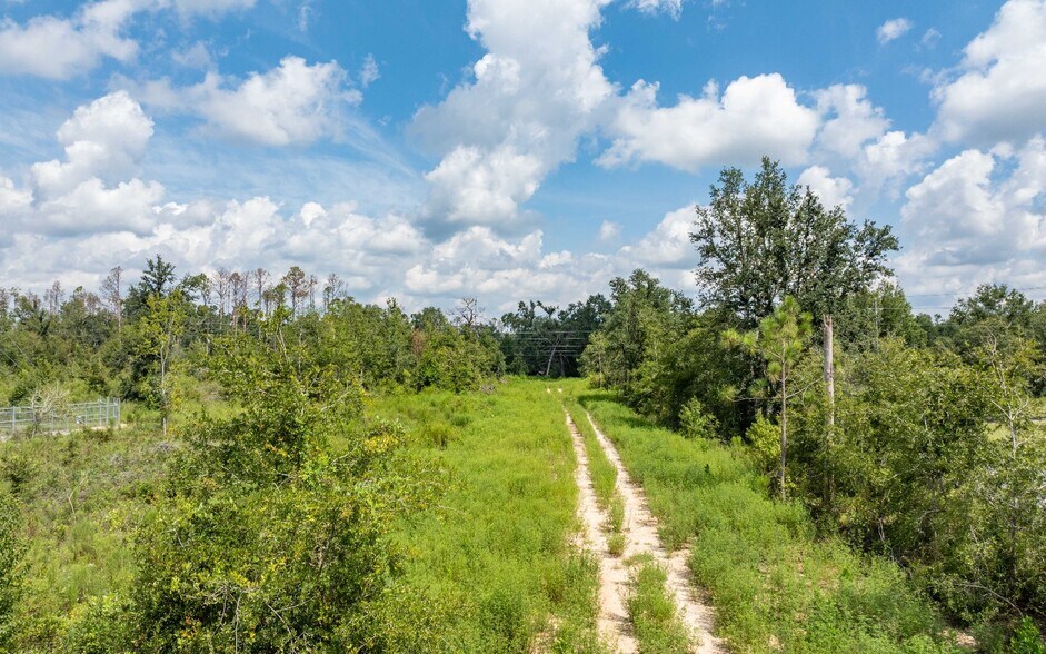 More Photos Of TBD US 90 hwy, Live Oak Land For Sale