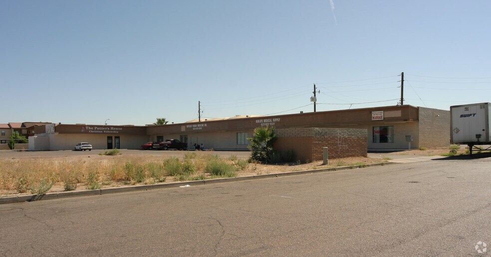 More Photos Of 5832 W San Miguel Ave, Glendale General Retail For Lease