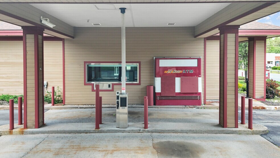 More Photos Of 588 Lake Flower Ave, Saranac Lake Bank For Lease