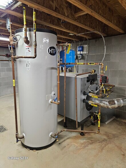 More Photos Of 1736 Farmers Rd loop, Fairbanks Healthcare For Sale