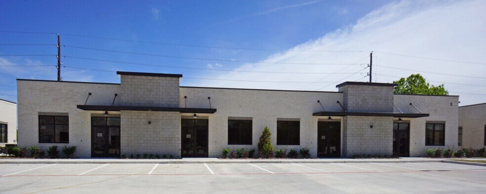 More Photos Of 12930 Dairy Ashford Rd, Sugar Land Medical For Lease