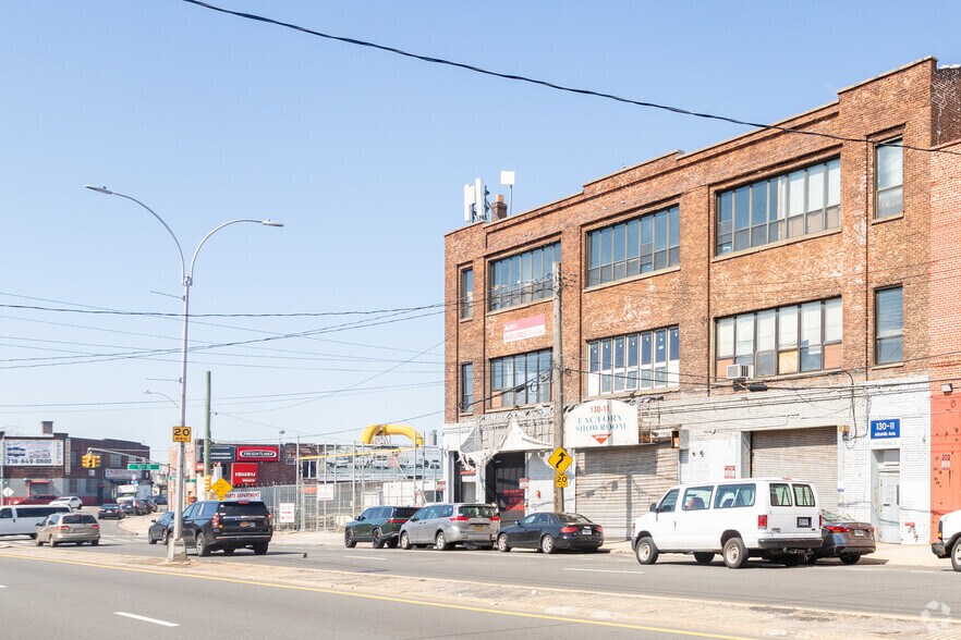 More Photos Of 130-11 Atlantic Ave, Richmond Hill Warehouse For Sale