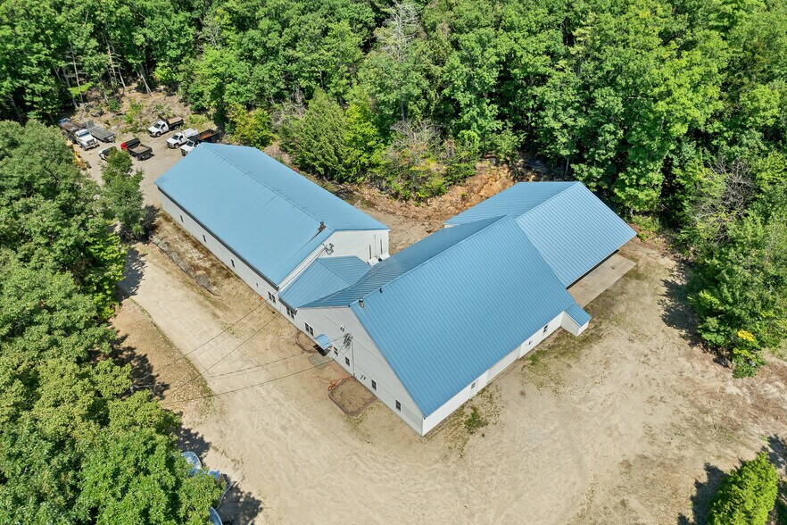 More Photos Of 147 Middle Rd, Center Tuftonboro Warehouse For Sale