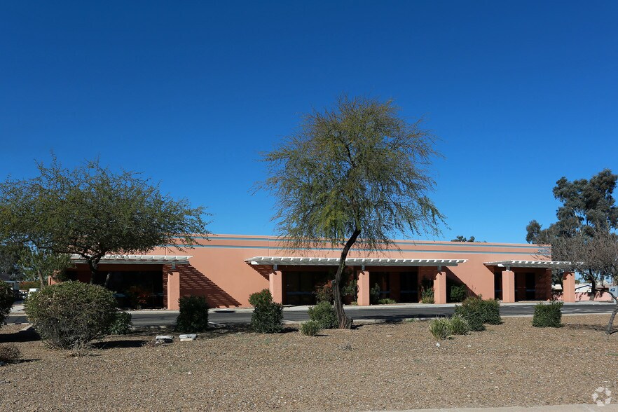 More Photos Of 3865 E 34th St, Tucson Light Manufacturing For Lease