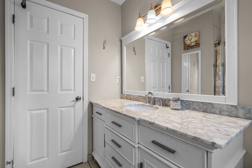 More Photos Of 6661 Wilkinson Ave, North Hollywood Apartments For Sale