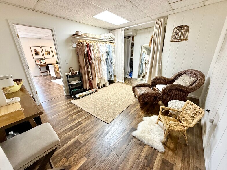 More Photos Of 644 NE Greenwood Ave, Bend Office For Lease