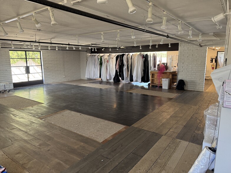 More Photos Of 2928 N 67th St, Scottsdale Storefront For Lease