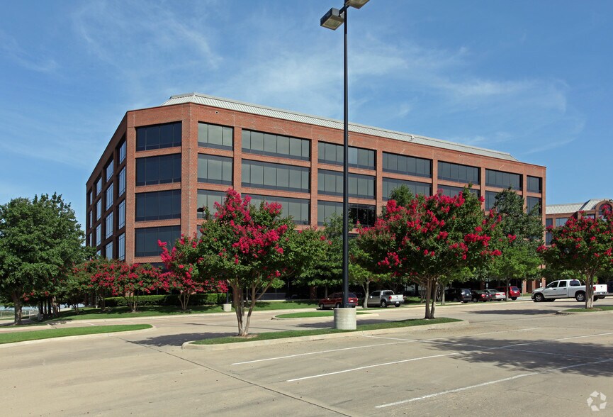 More Photos Of 17787 Waterview Pky, Dallas Office For Lease