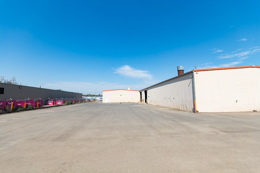 More Photos Of 1712 1st Ave, Greeley Warehouse For Lease