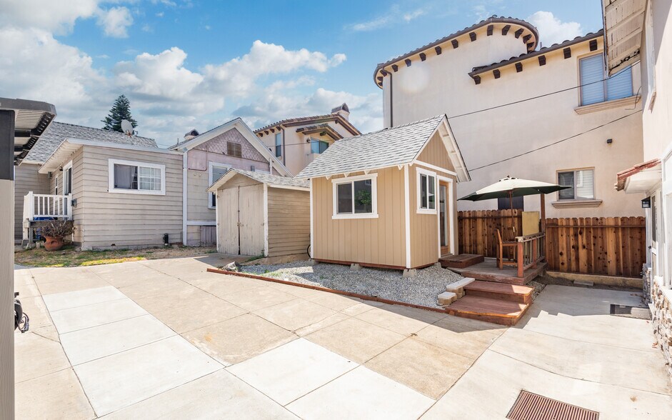 More Photos Of 213 S Francisca Ave, Redondo Beach Multifamily For Sale