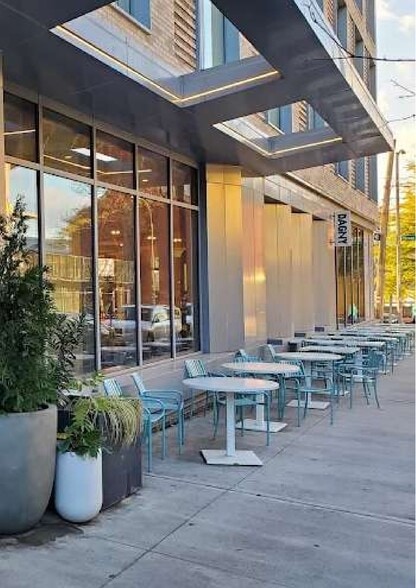 More Photos Of 30-77 Vernon Blvd, Astoria Apartments For Lease