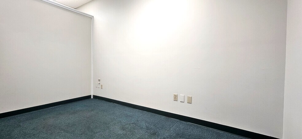 More Photos Of 1706 E Semoran Blvd, Apopka Medical For Sale