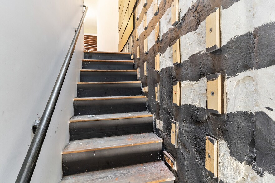 More Photos Of 1301-1305 Germantown Ave, Philadelphia Storefront Retail Residential For Sale