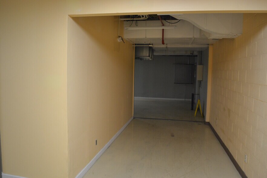 1201 Cumberland Ave, West Lafayette, IN 47906 Office For Lease