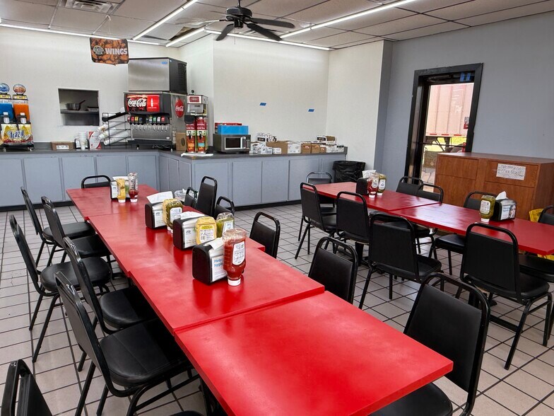 More Photos Of 407 Highway 27 Byp, Nashville Service Station For Sale