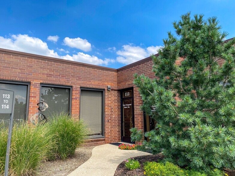 More Photos Of 125 Windsor Dr, Oak Brook Office For Lease