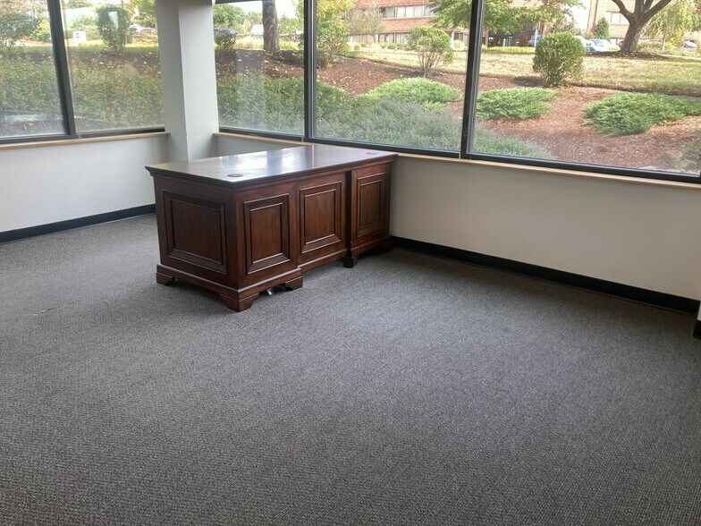 More Photos Of 35 Braintree Hill Office Park, Braintree Office For Lease