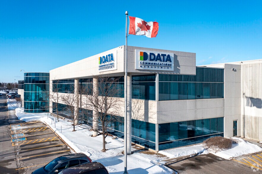 More Photos Of 9195 Torbram Rd, Brampton Warehouse For Lease
