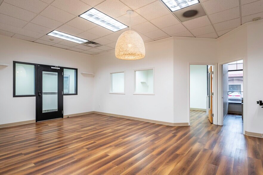 More Photos Of 1321-1325 Aaron Dr, Richland Storefront Retail Office For Lease