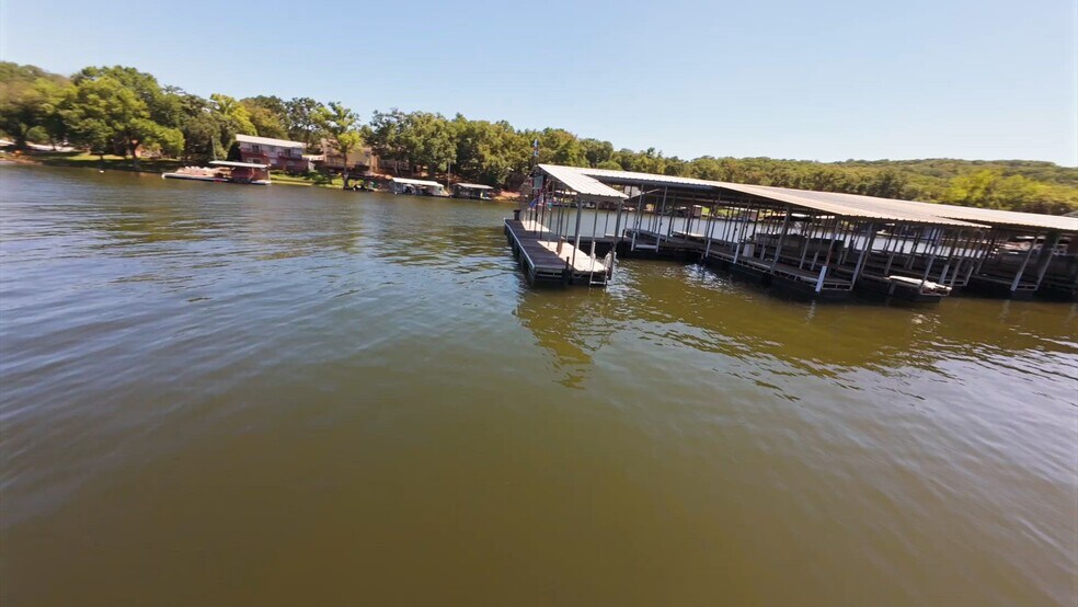Primary Photo Of 1062 Susan Rd, Lake Ozark Hotel For Sale