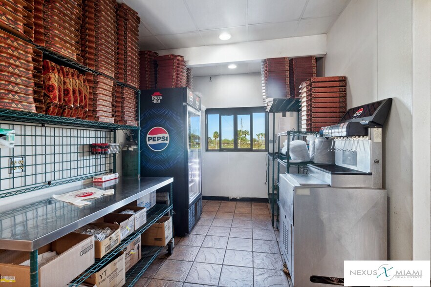 More Photos Of 2185 Post Oak, Marianna Fast Food For Sale