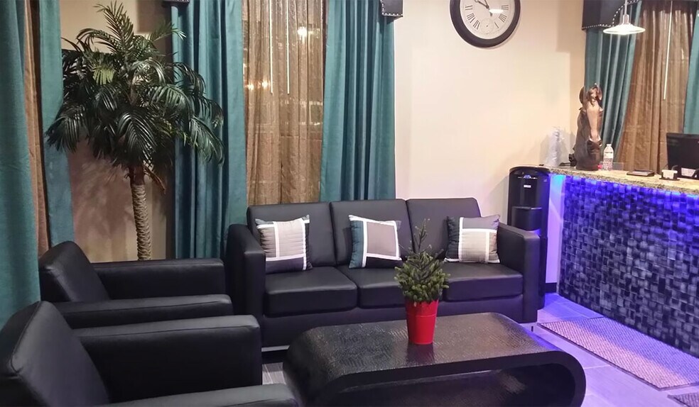 More Photos Of 3084 Tx-16, Tilden Hotel For Sale