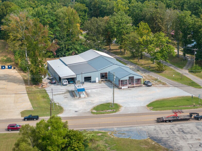 More Photos Of 455 E Main St, Parsons General Retail For Sale