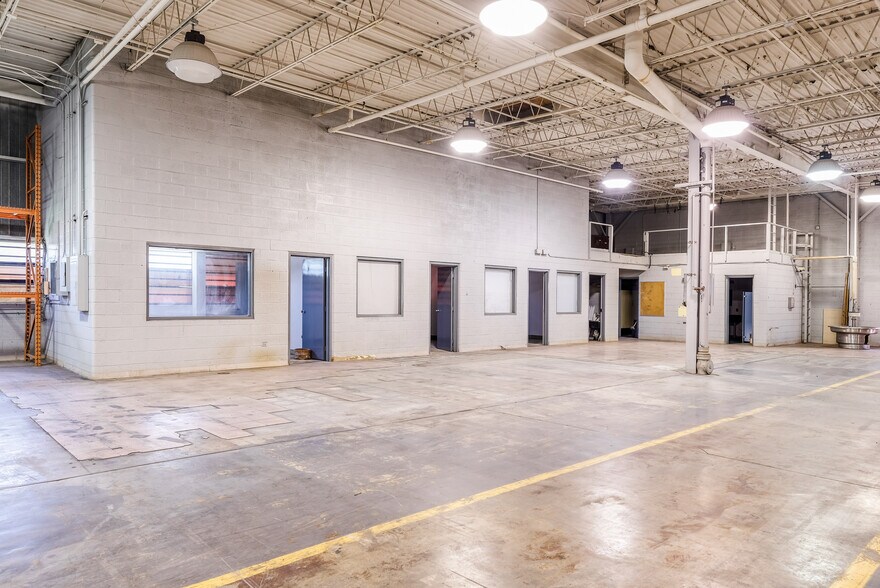 More Photos Of 5500 N Sharon Amity Rd, Charlotte Manufacturing For Lease