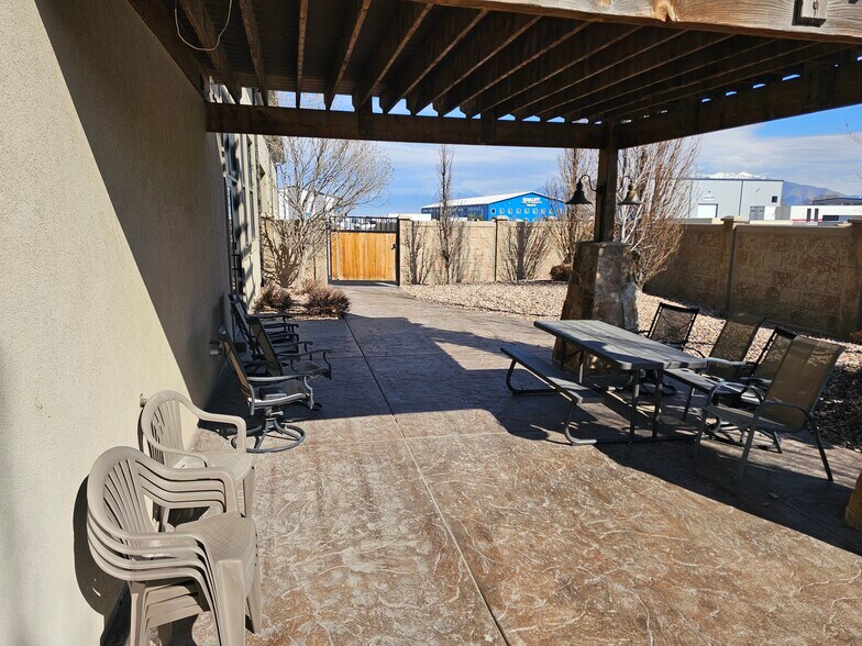 More Photos Of 58 N 1100 W, Payson Flex For Sale