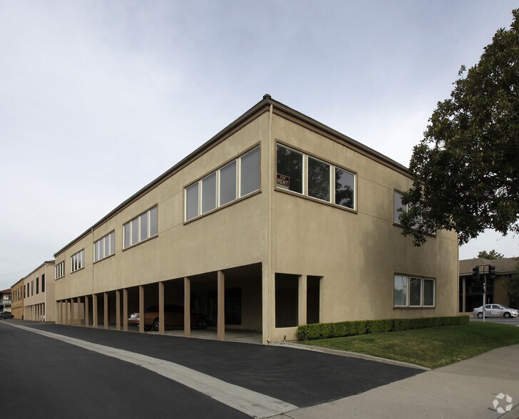 More Photos Of 17742 Irvine Blvd, Tustin Office For Lease