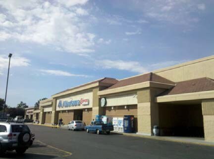 More Photos Of 330-470 Bridge St, Clarkston Unknown For Lease