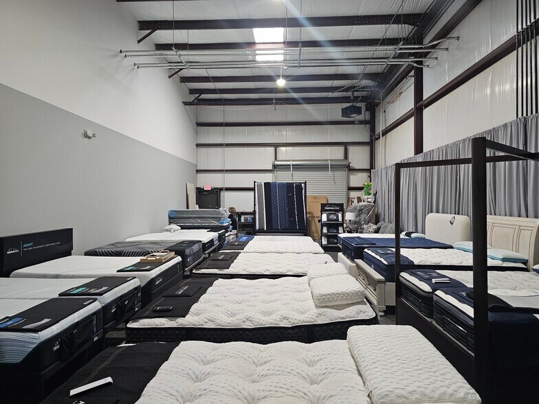 More Photos Of 4337 McBrayer Rd, Oakwood Warehouse For Lease