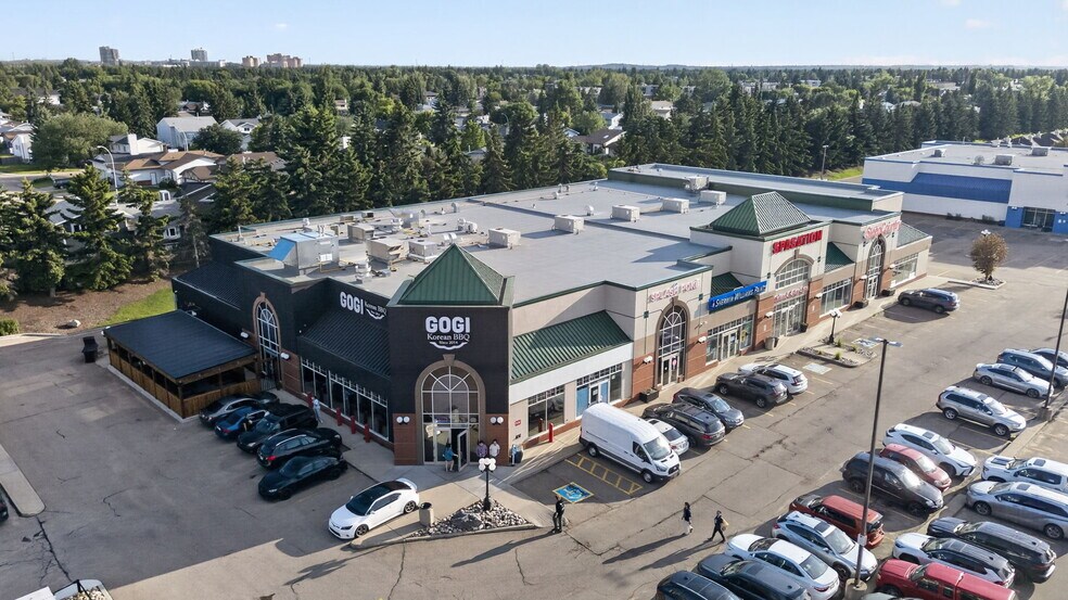 More Photos Of 4112-4120 Calgary Trl NW, Edmonton Unknown For Lease