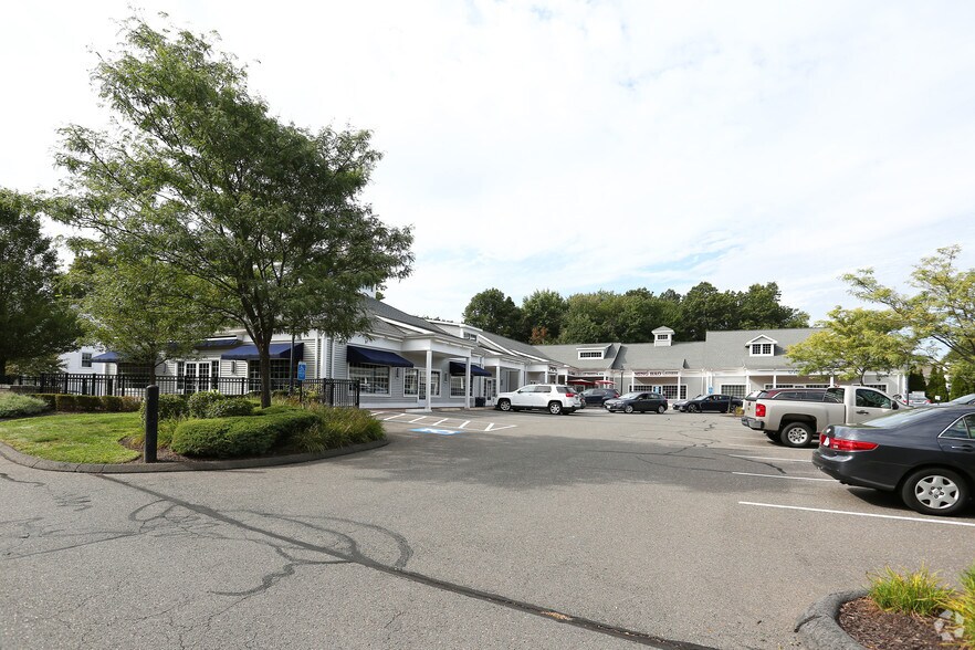 Primary Photo Of 1001-1009 Hebron Ave, Glastonbury General Retail For Lease