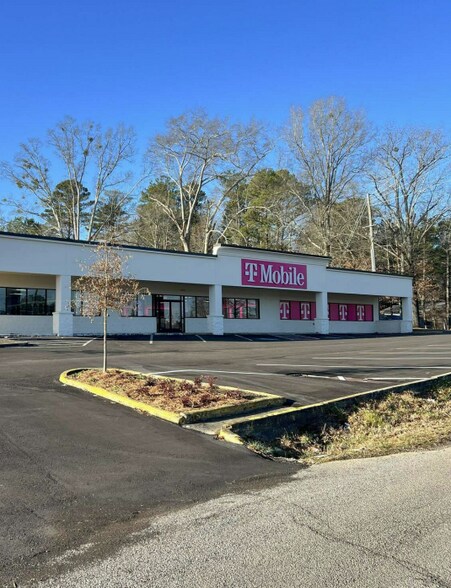 More Photos Of 1635 Pediatric Dr, Jasper Storefront For Lease