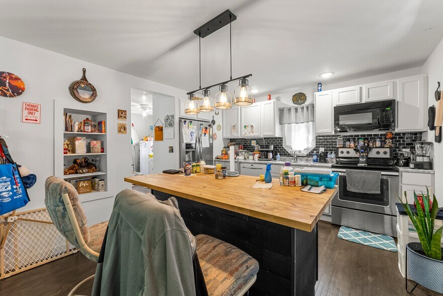 More Photos Of 820 N 6th St, Montevideo Apartments For Sale