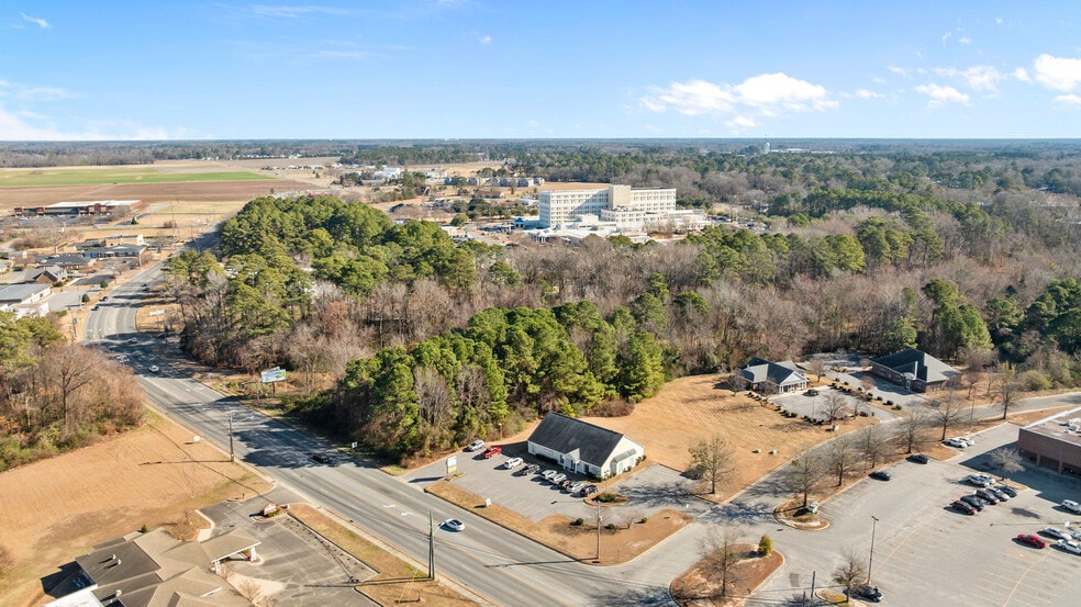 More Photos Of 2601 Herritage st, Kinston Medical For Sale