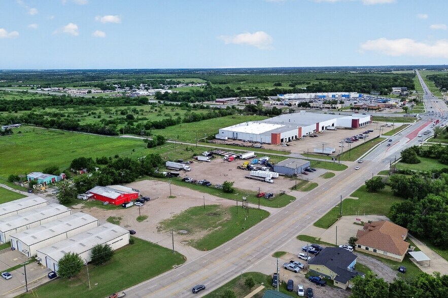More Photos Of 304 FM 148, Terrell Sports And Entertainment For Sale