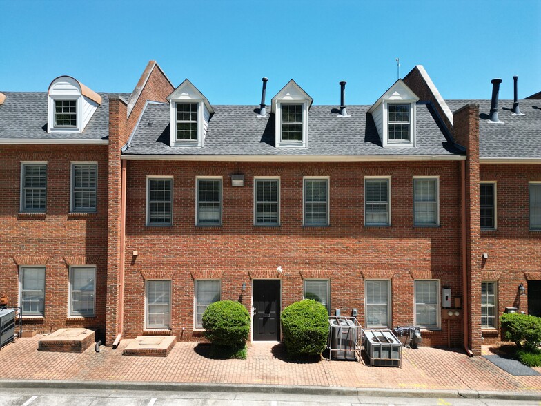 More Photos Of 4 Lenox Pointe NE, Atlanta Office For Sale