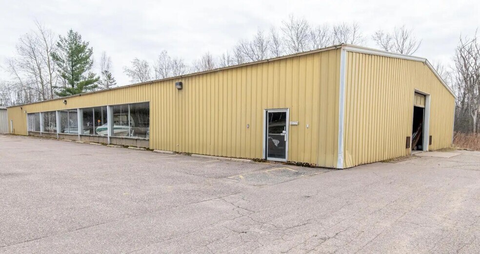Primary Photo Of 639 W Kemp St, Rhinelander Light Manufacturing For Sale