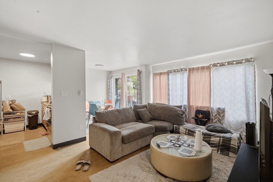 More Photos Of 4803 S Henderson St, Seattle Apartments For Sale